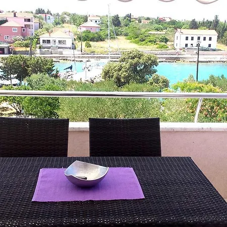 Dora Appartement Ugljan