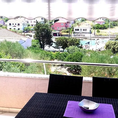 Appartement Dora Ugljan