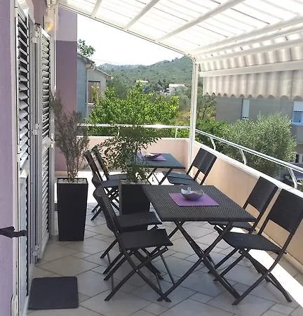 Dora Appartement Ugljan