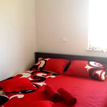 Dora Appartement *