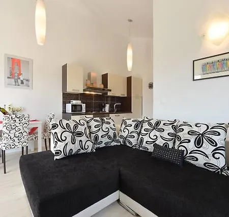 Dora Appartement Ugljan